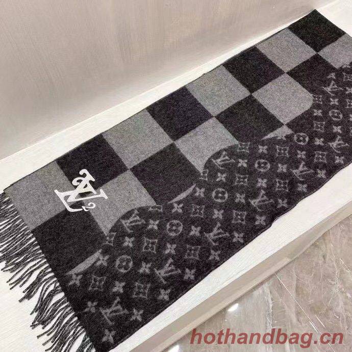 Louis Vuitton Scarf LV00161